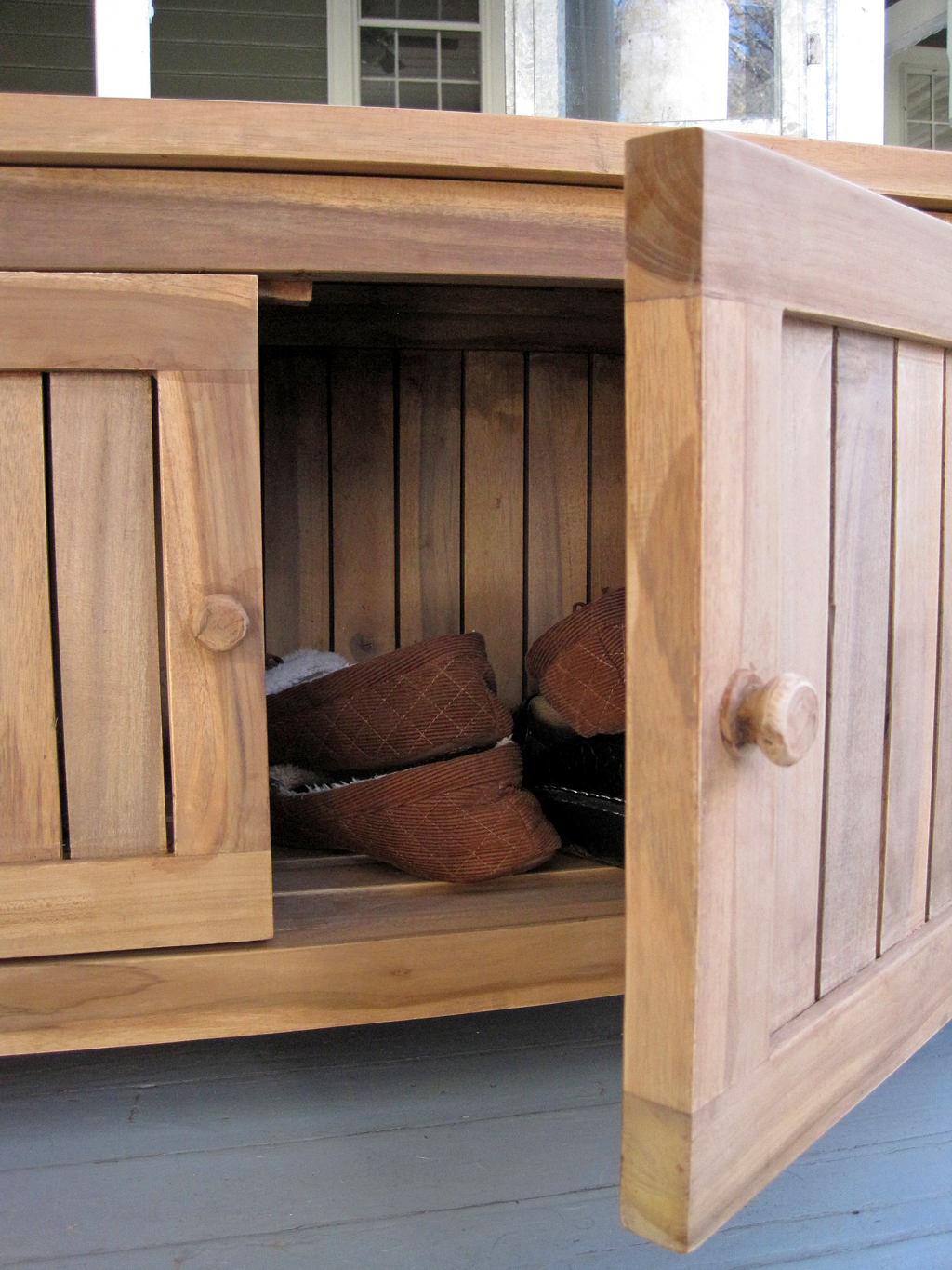 Wooden Tilt Out Shoe Storage Bench Plans PDF Plans